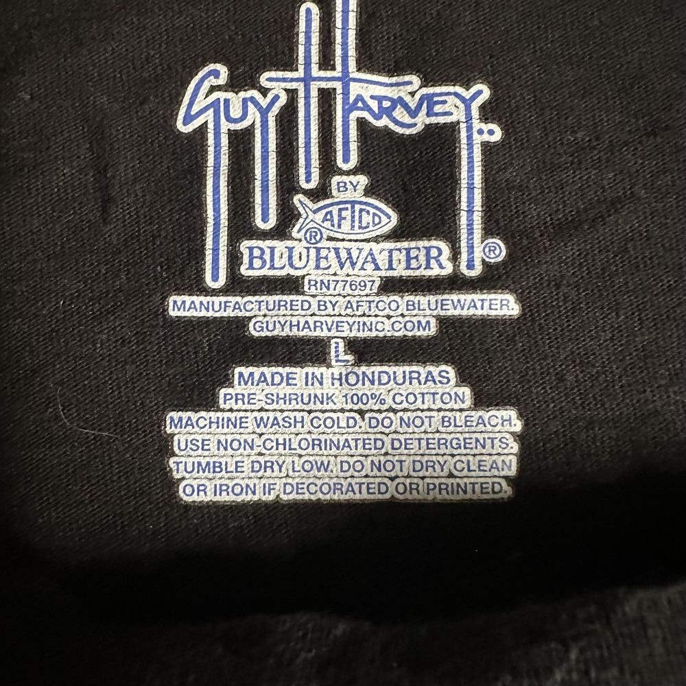 Guy Harvey Shirt Mens Large Black Pirate Skull Sharks Graphic Pocket Fishing Tee - Picture 11 of 11
